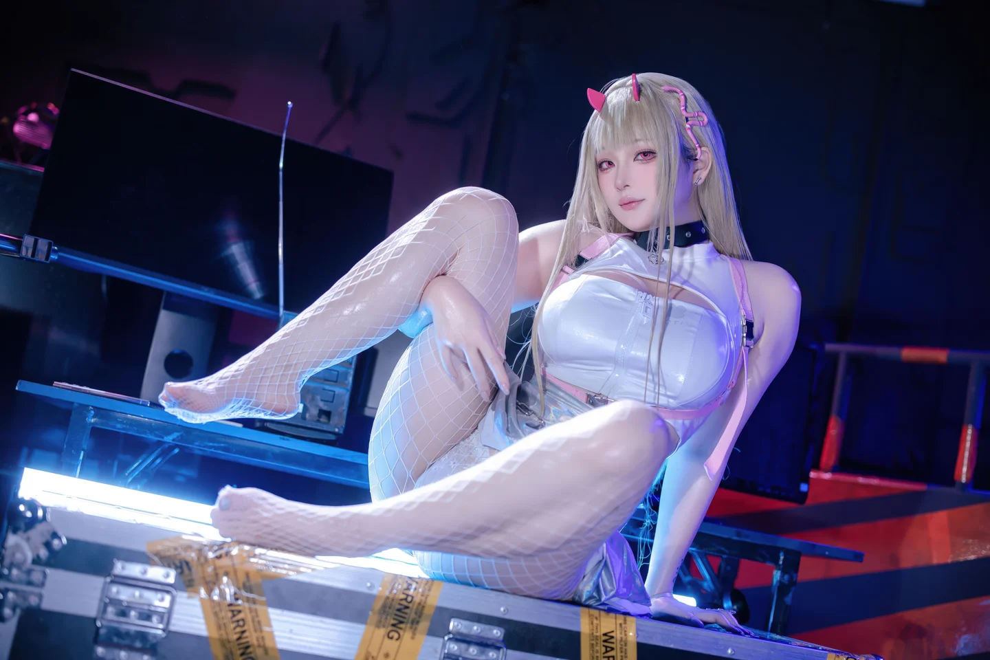 屿鱼 - No.073 胜利女神：妮姬 毒蛇 [86P-1.01GB] tg@simisebaisi 【丝足阁】058.webp